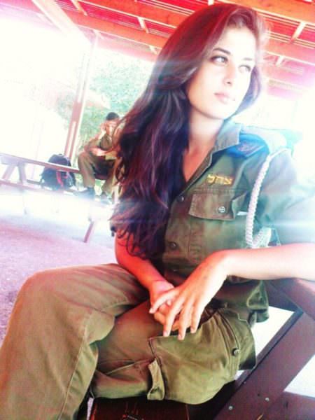 Israeli Defense Female Soldiers 5