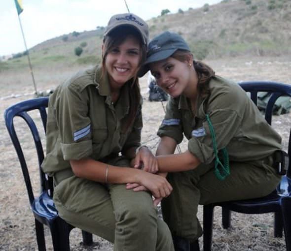 Israeli Defense Female Soldiers 23