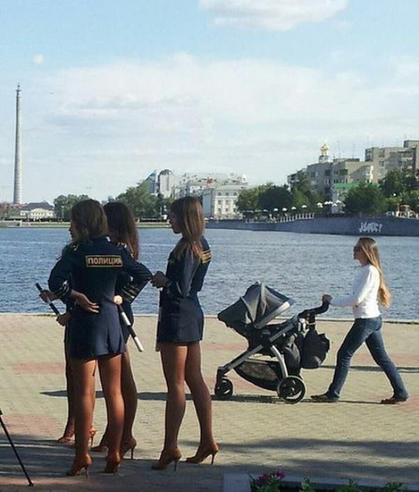 Картинки по запросу девушки в полиции россии