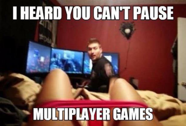 Pause Multiplayer