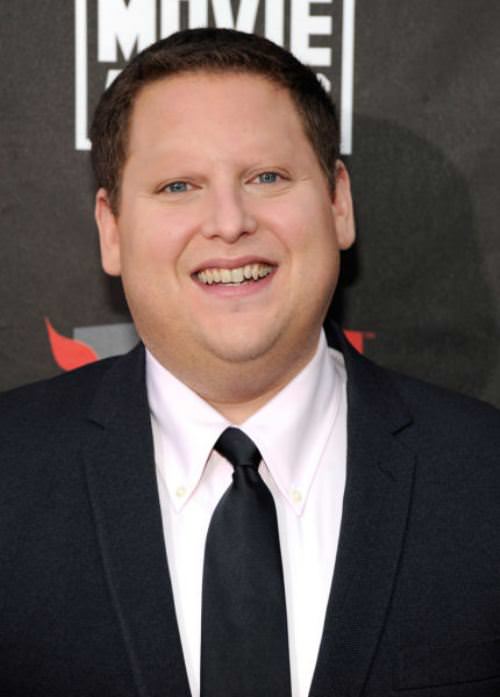Jonah Hill without eyebrows