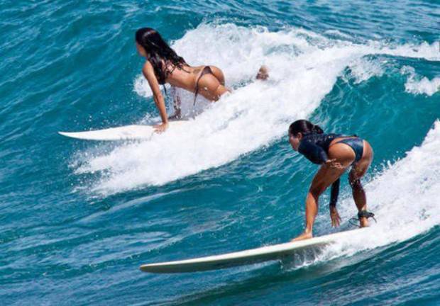 surfer girls