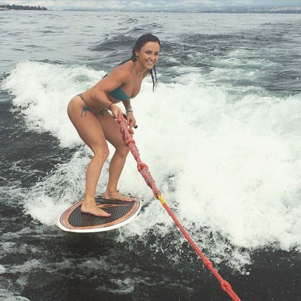 surfer girls