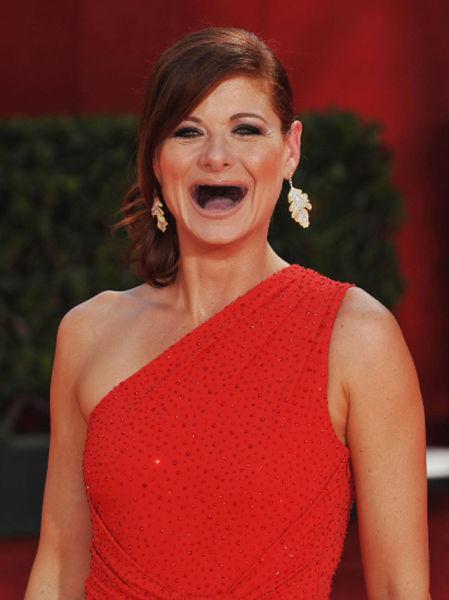 Actresses without teeth 28