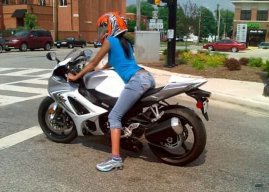 Hot Girls on Bikes 3