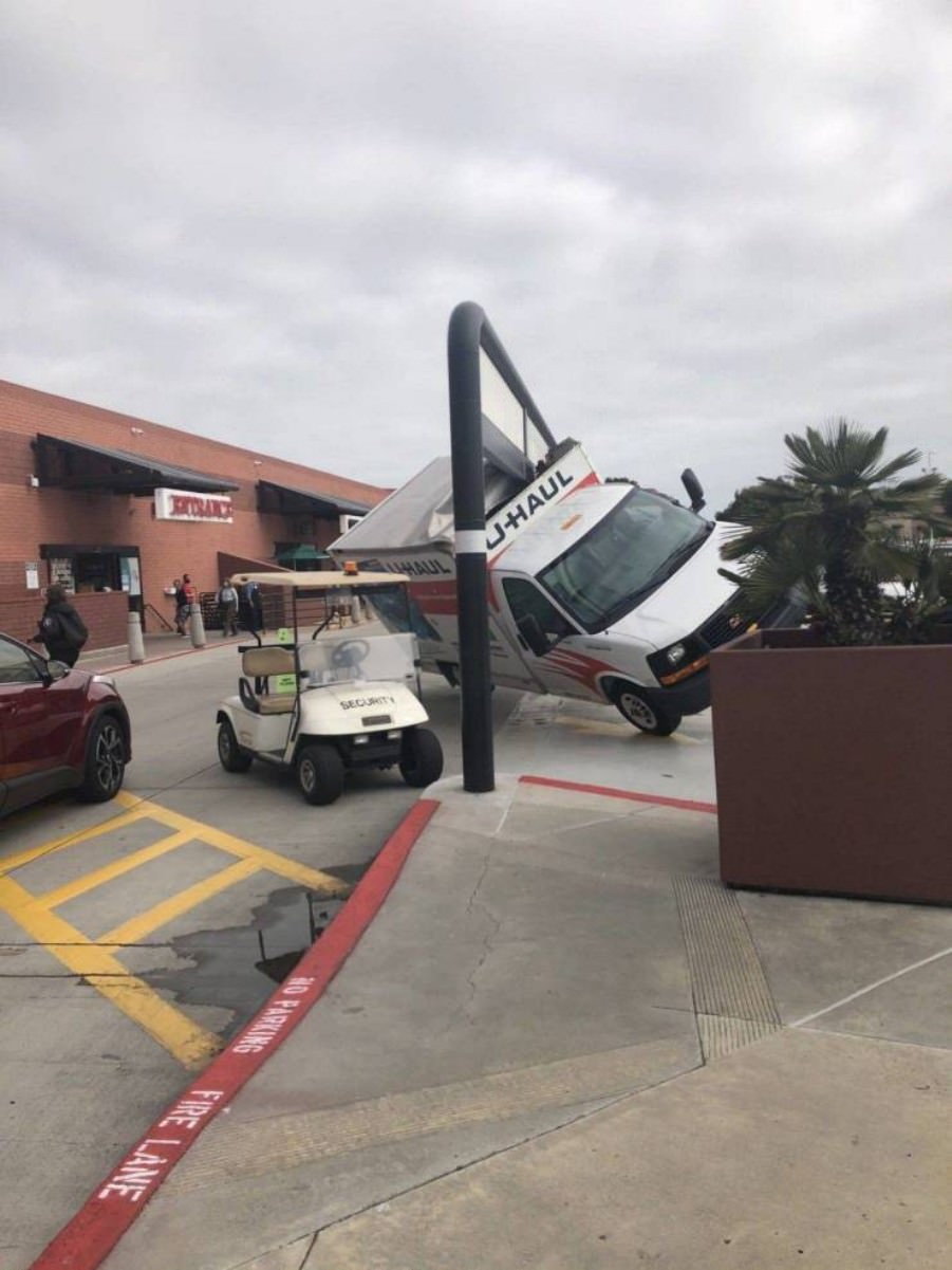 You cant park there