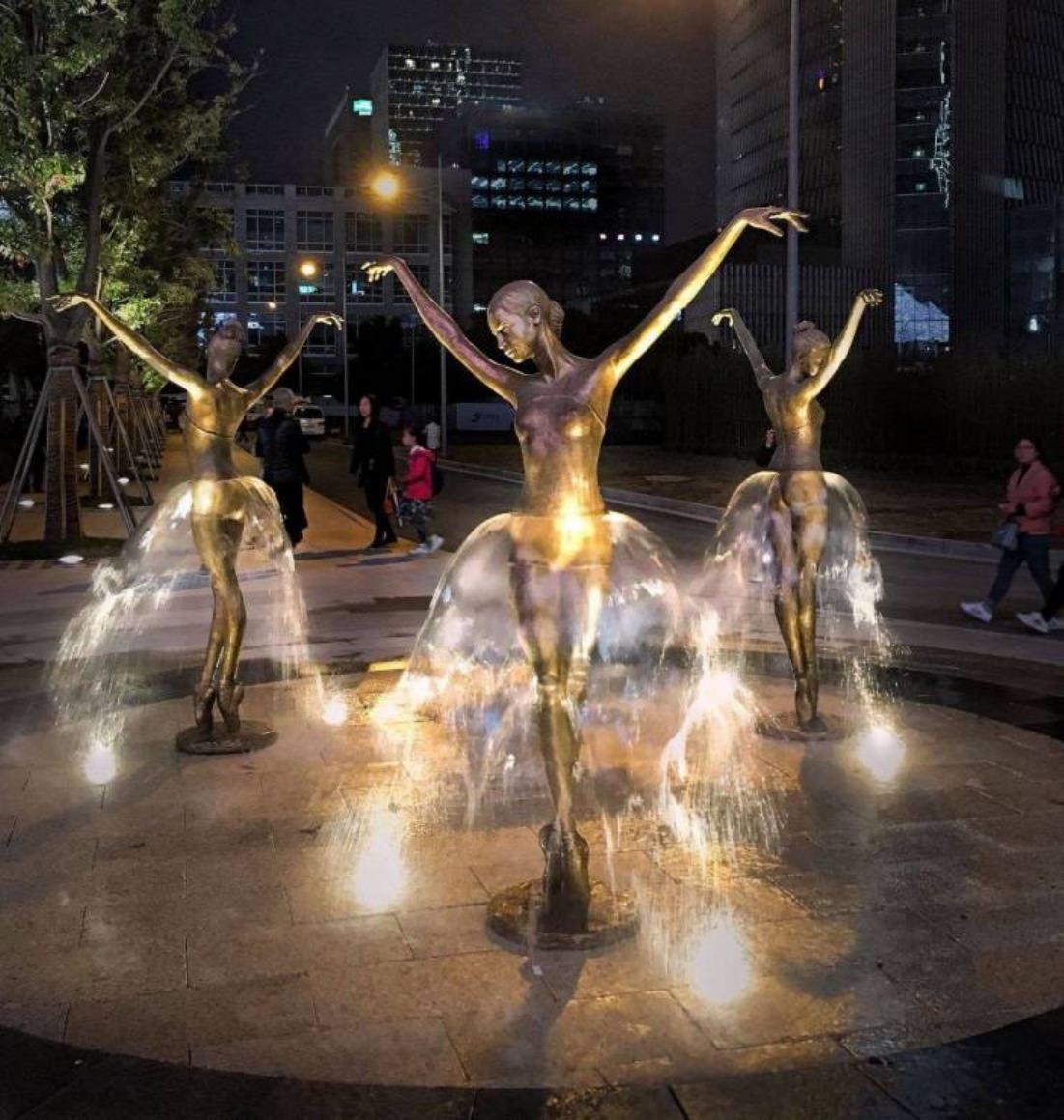  ballerina fountain in poland