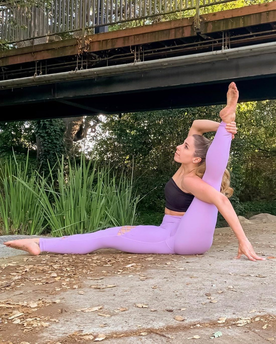  @ashleyniccoleyoga