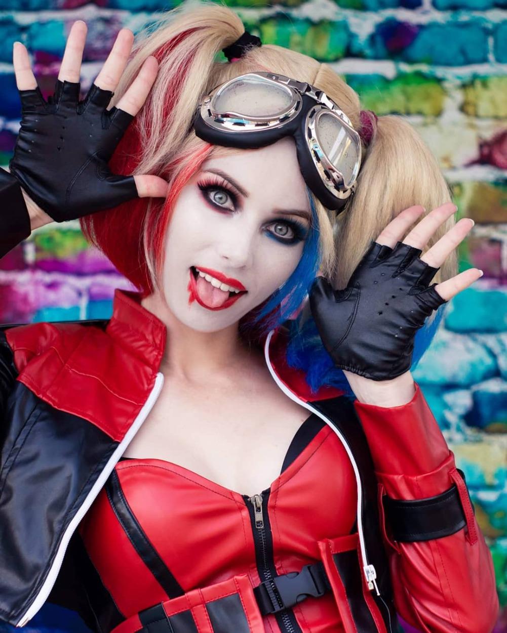  starbuxx as Harley Quinn