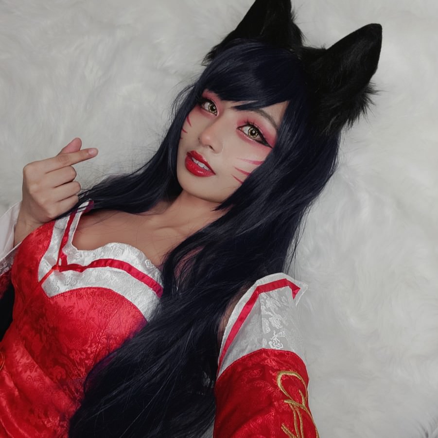  Ahri from League of Legends by alittledin0