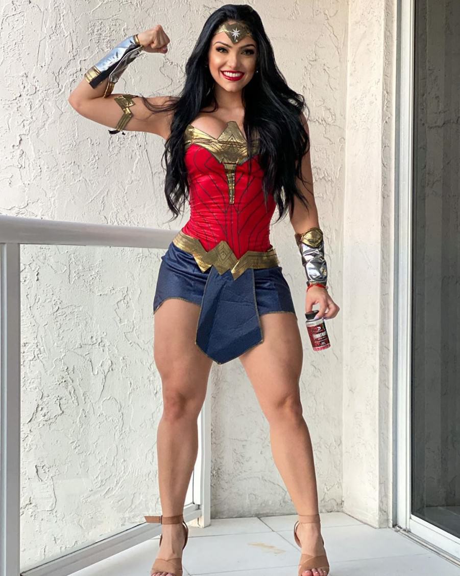  Wonder Woman by Taneth Montero