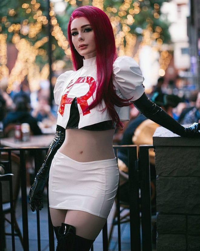 Jenna Lynn Meowri