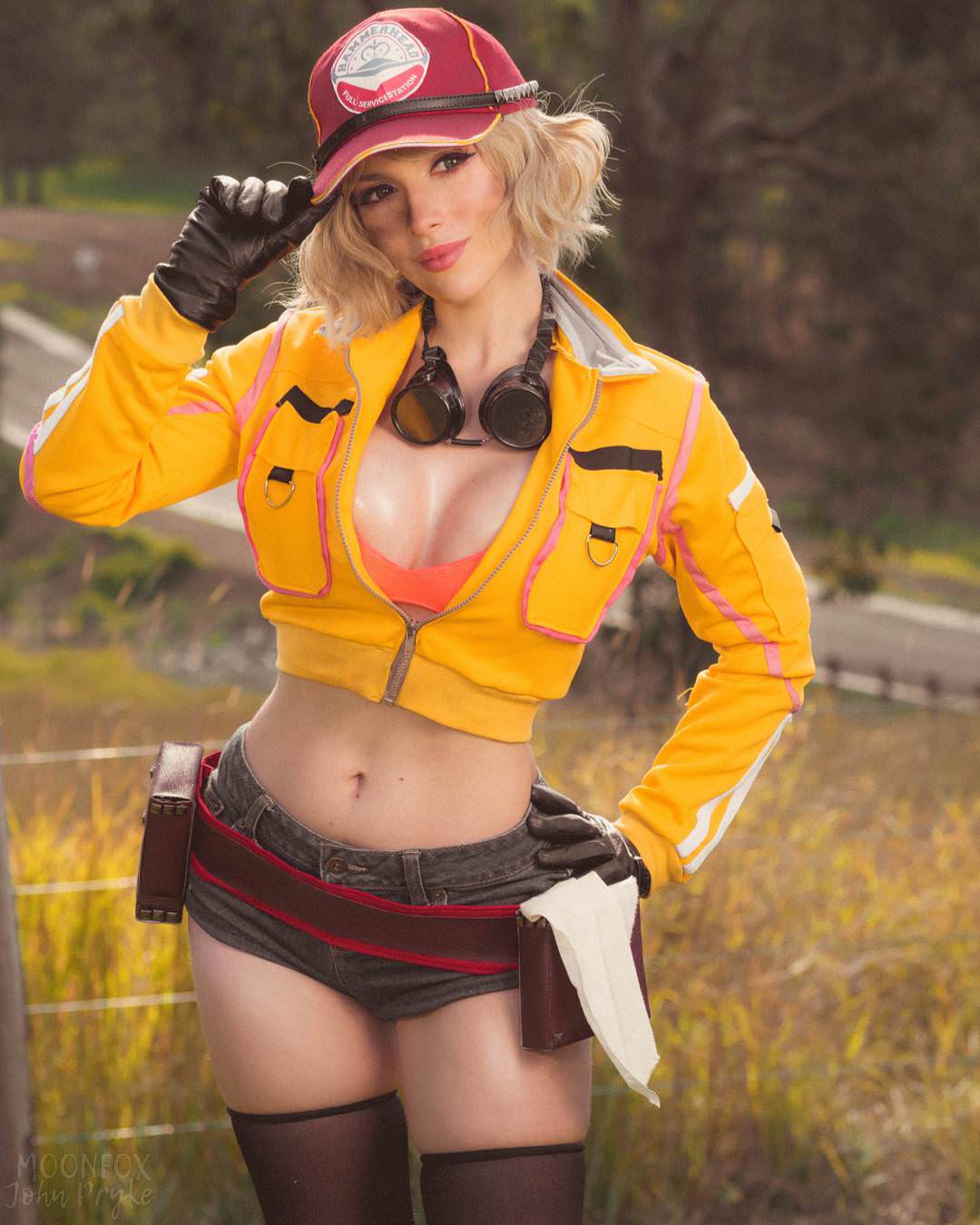 Katyuska Moonfox Cosplay Model