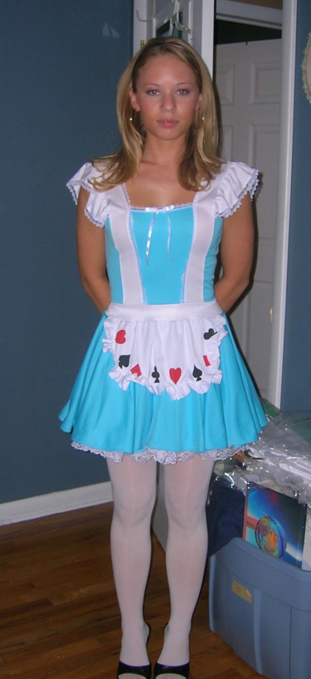 Alice In Wonderland Cosplay 