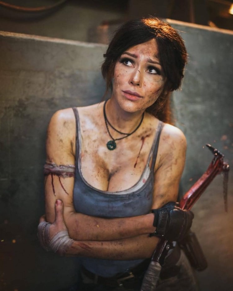 Lara Croft saves the day