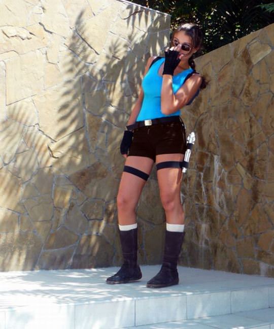 Lara Croft Cosplay 16