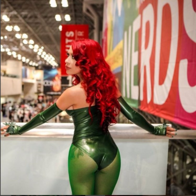 Poison Ivy Cosplay