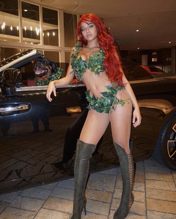 Poison Ivy Cosplay