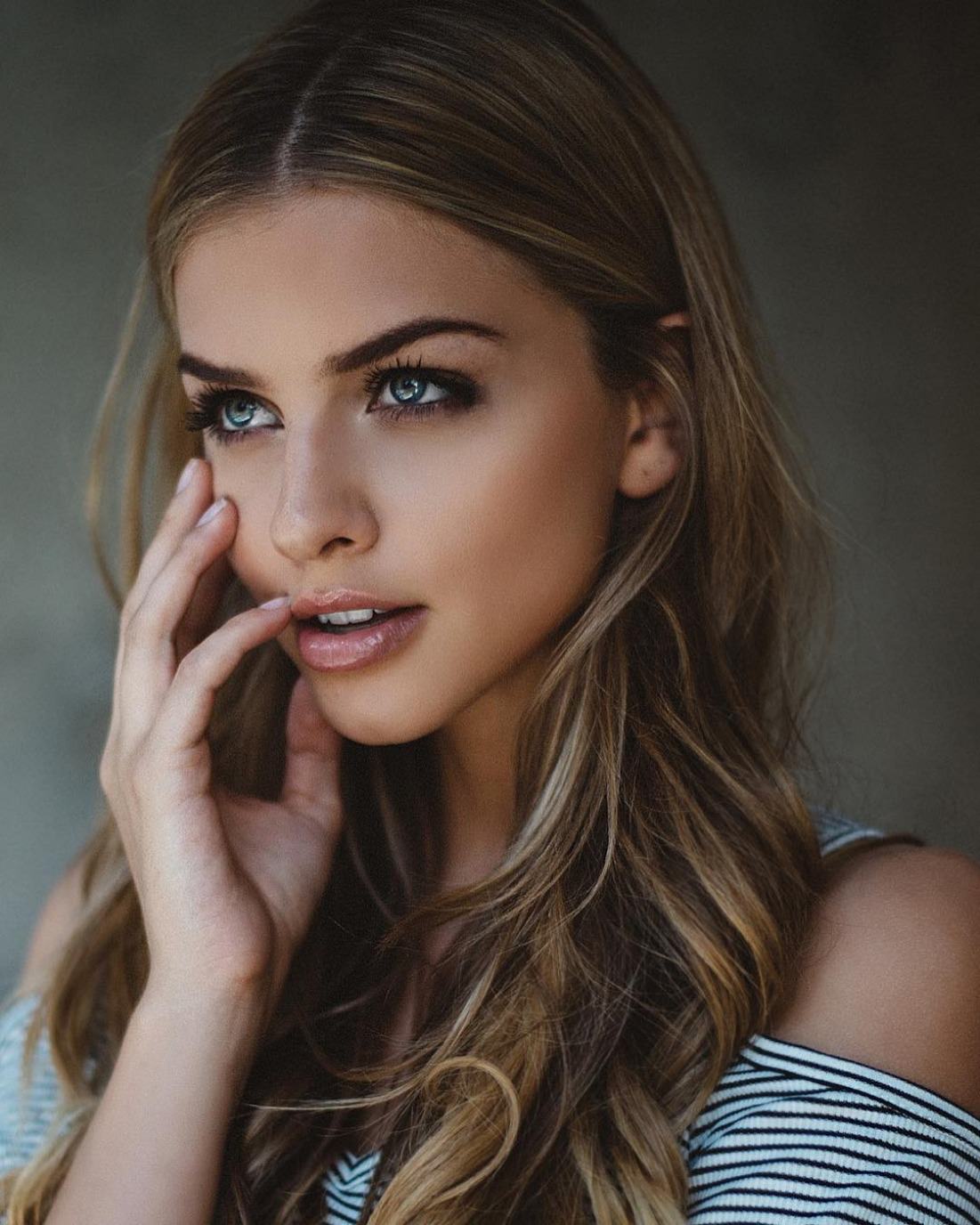  Marina Laswick