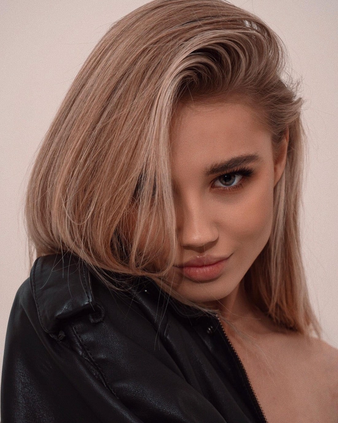  @elizabethvasilenko