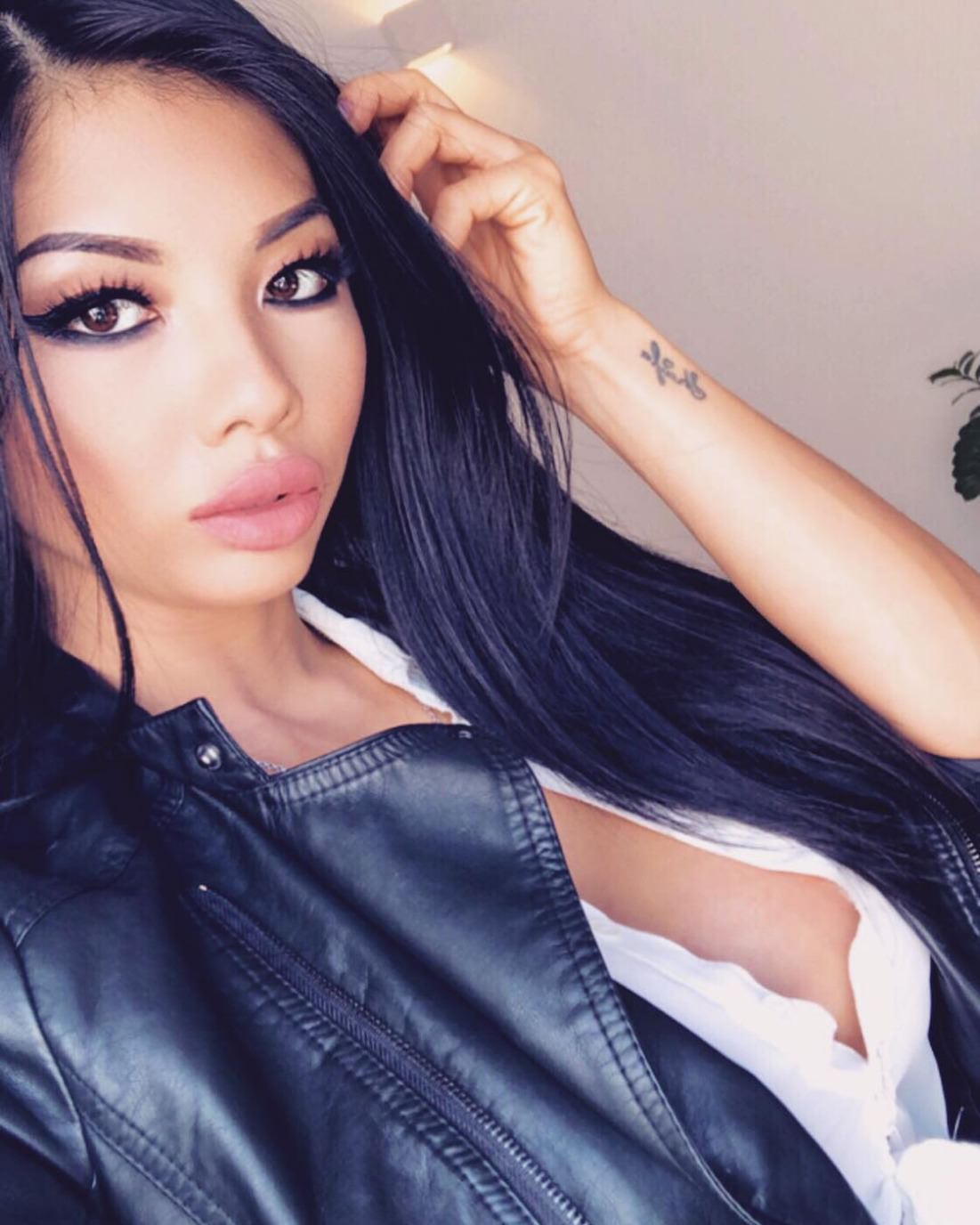 True private. Lexi Vixi. Lexi Vixi 2020. Lexivixi MFC. Vixi картинки.