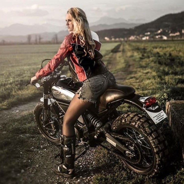 Girls who love Bikes