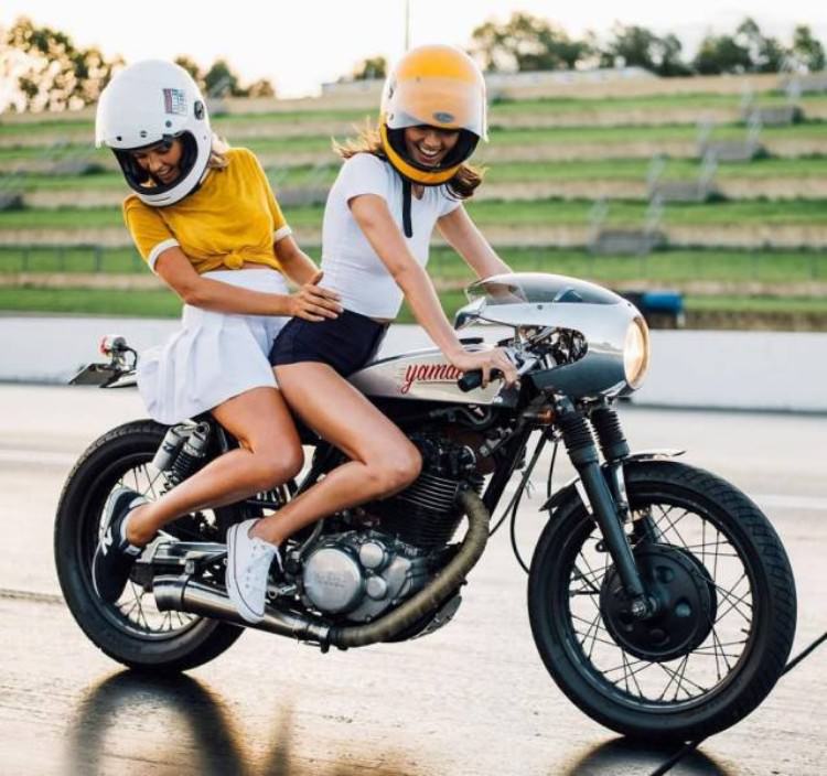 Girls who love Bikes