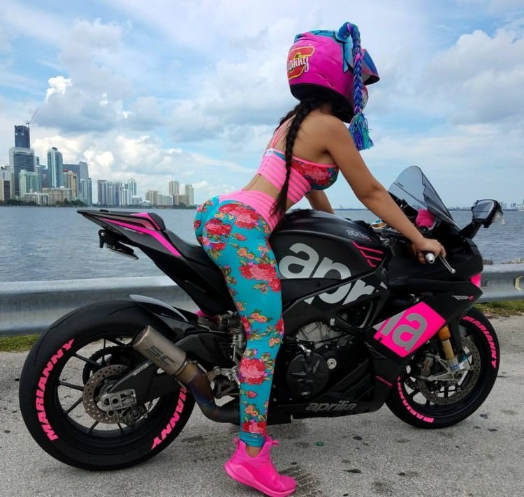 Girls who love Bikes