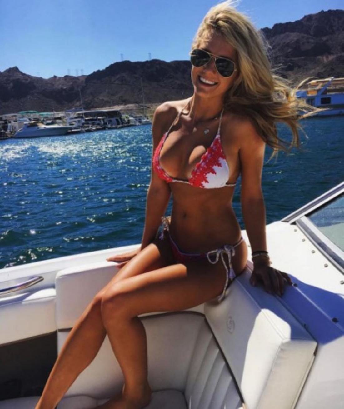 Ladies love boats