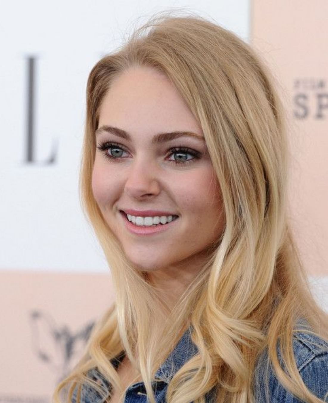  AnnaSophia Robb