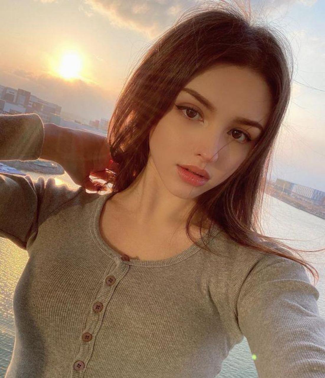  Elina Karimova