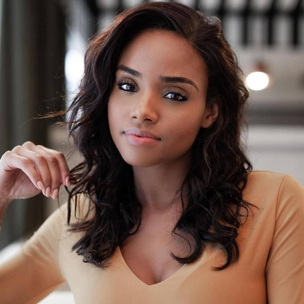  Meagan Tandy