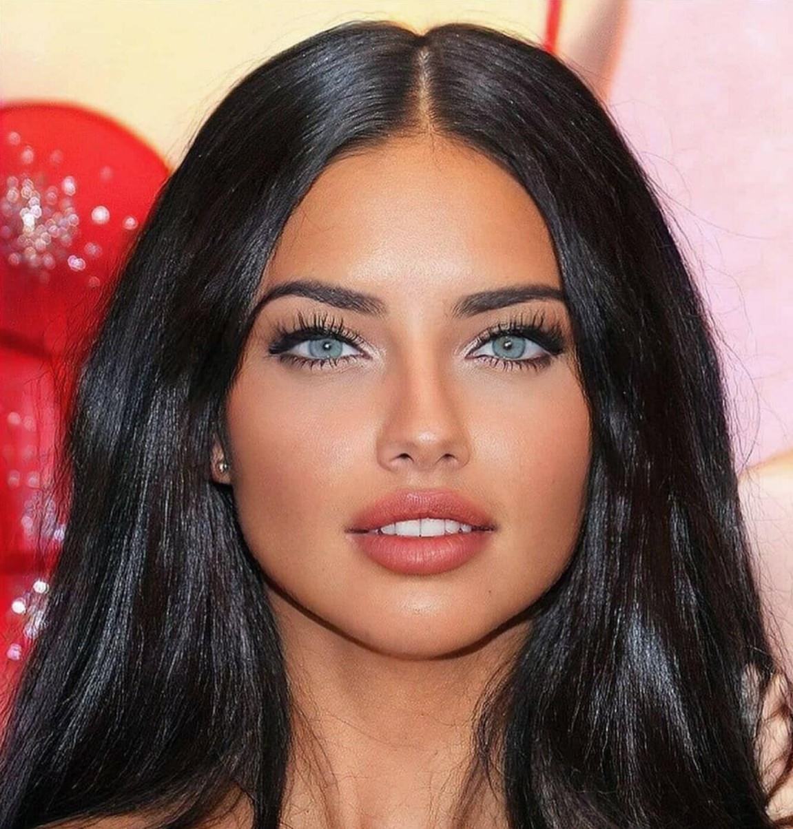  Adriana Lima.JPG