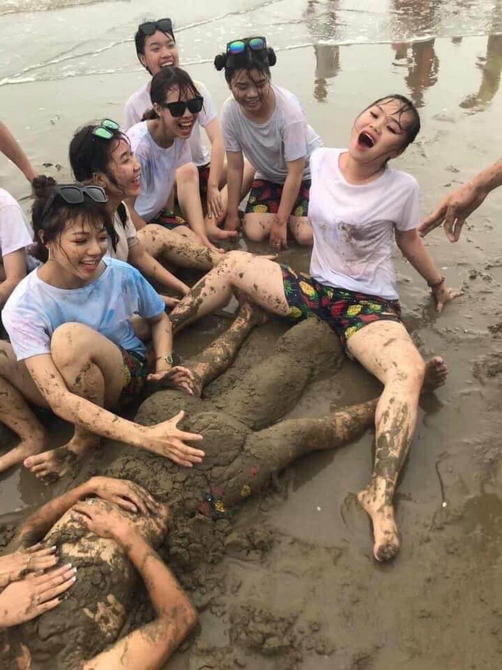 Girls just wanna have fun
