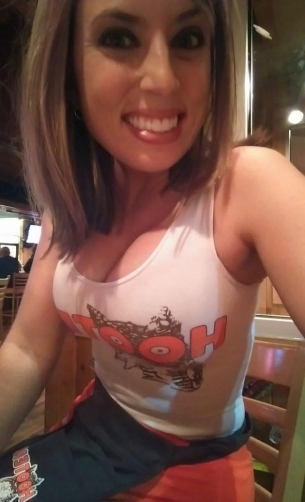 hooters