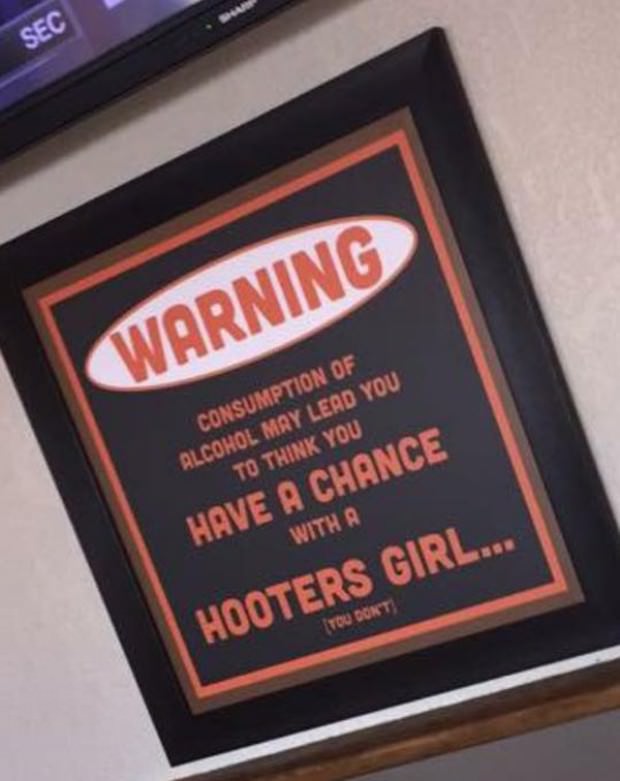 hooters