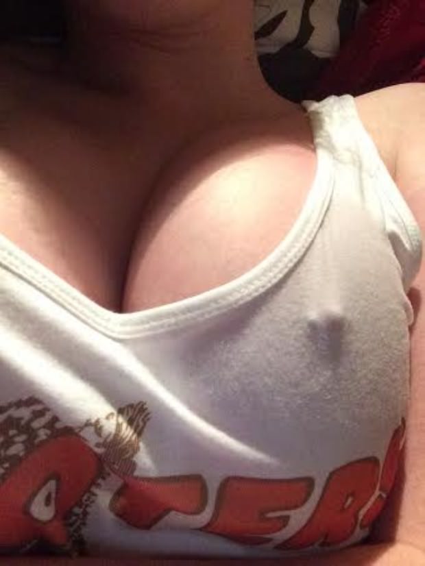 hooters.