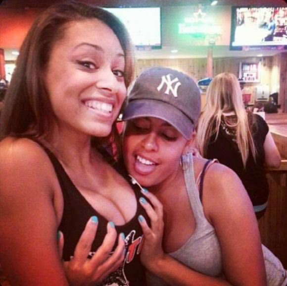 hooters