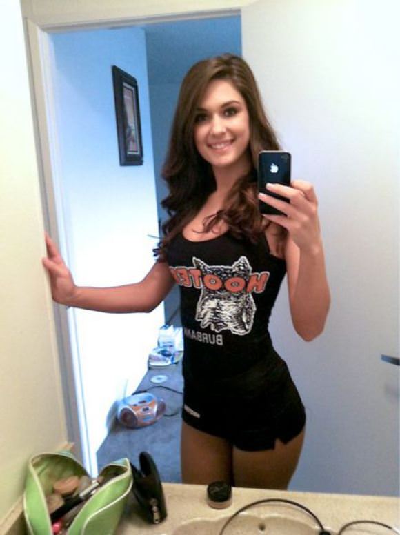 hooters