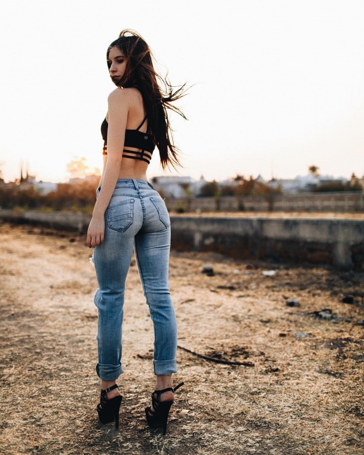jeans.