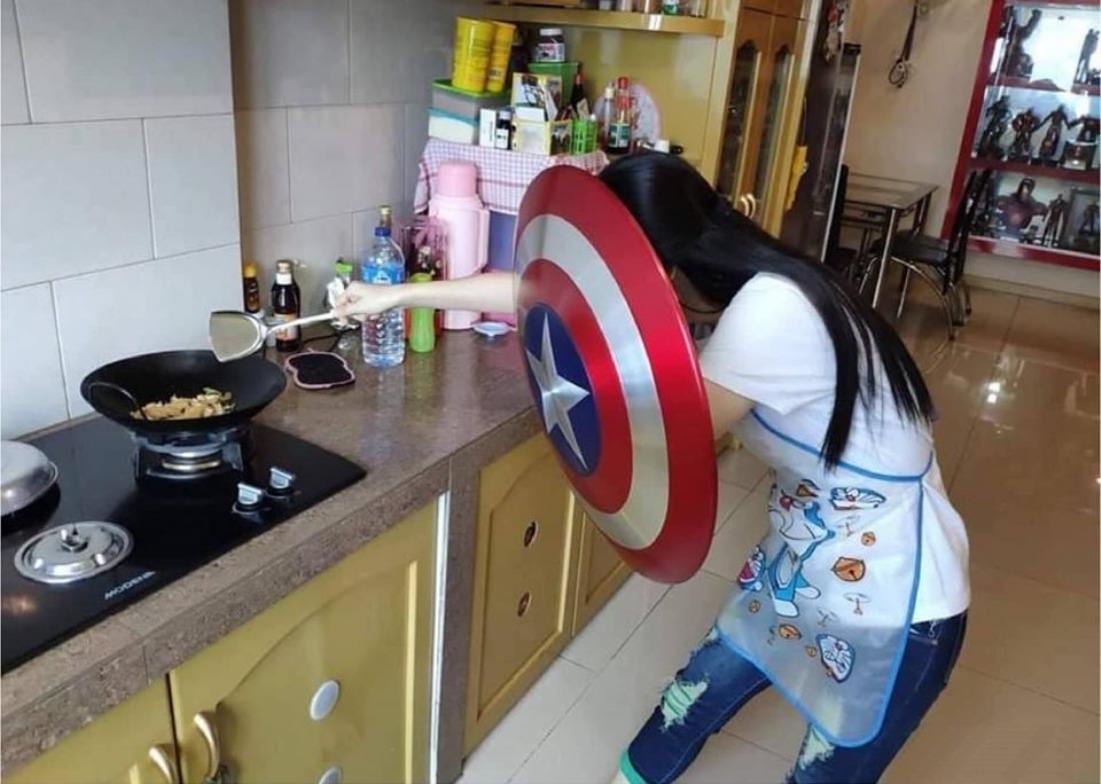 Girls in the kitchen