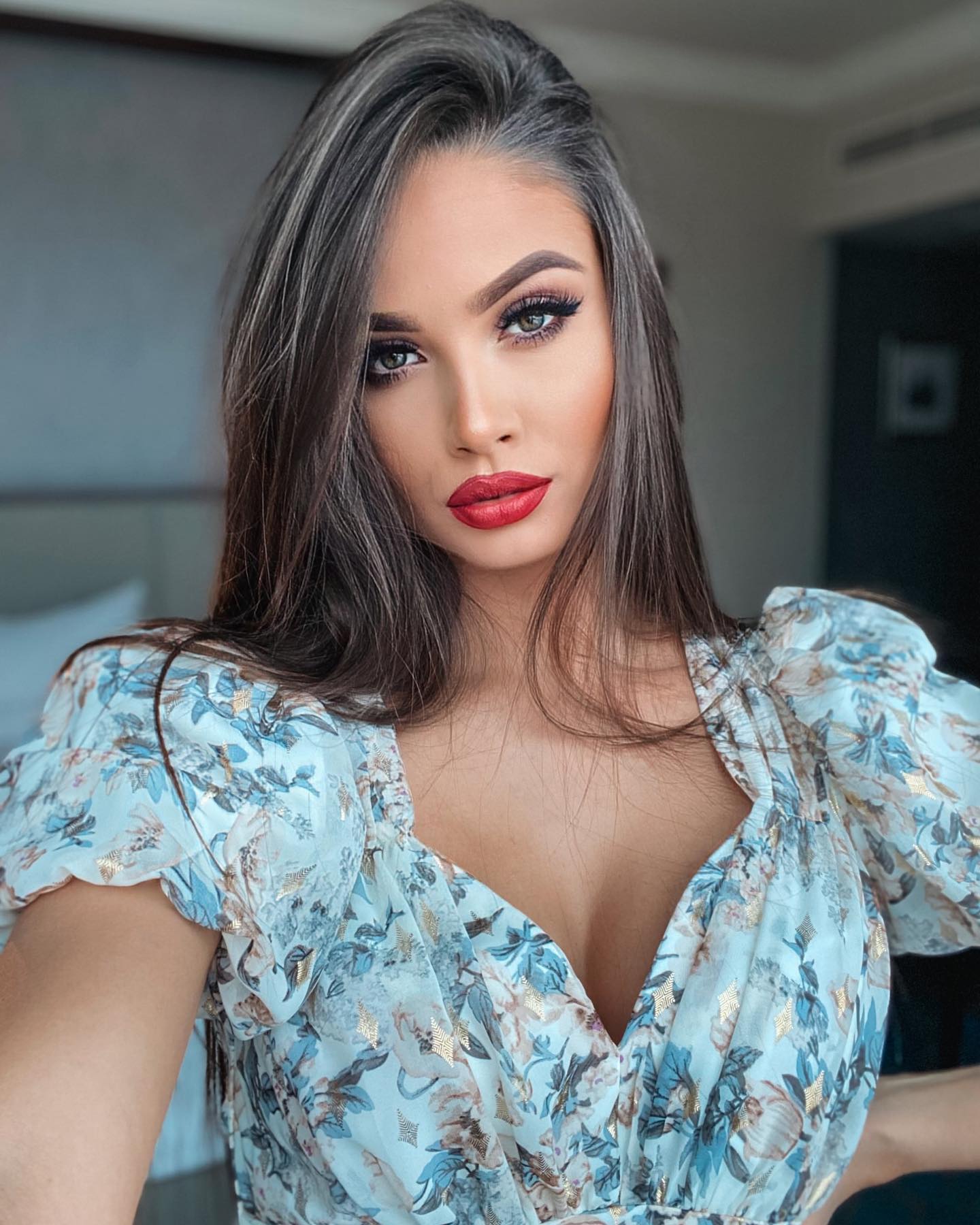 Lovely shade of lipstick
