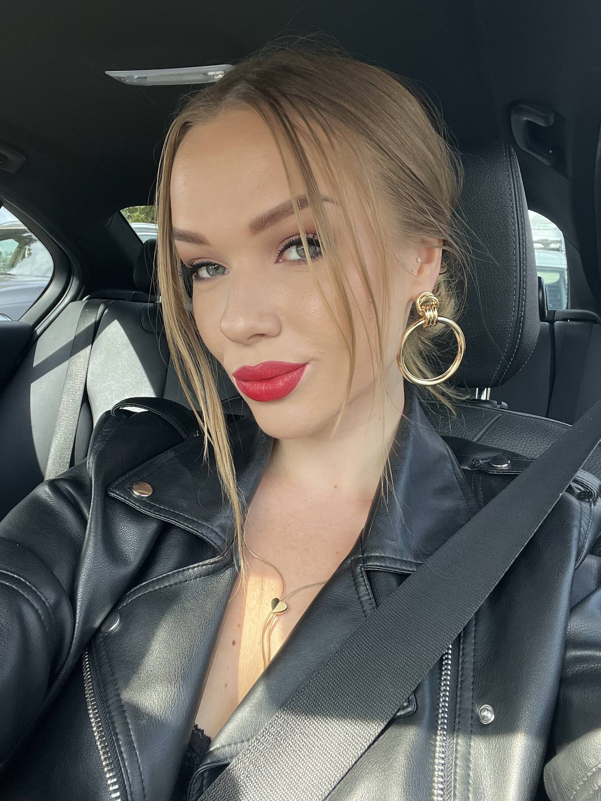 Lovely shade of lipstick