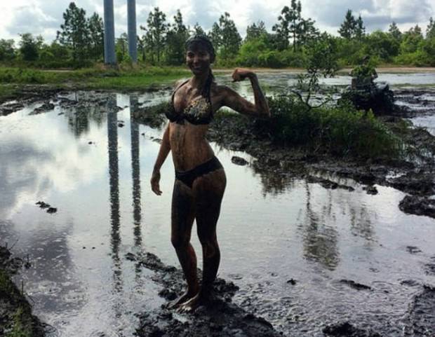 mud girls