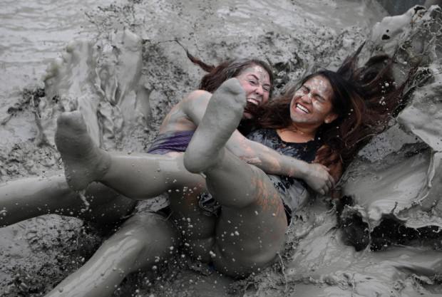 mud girls