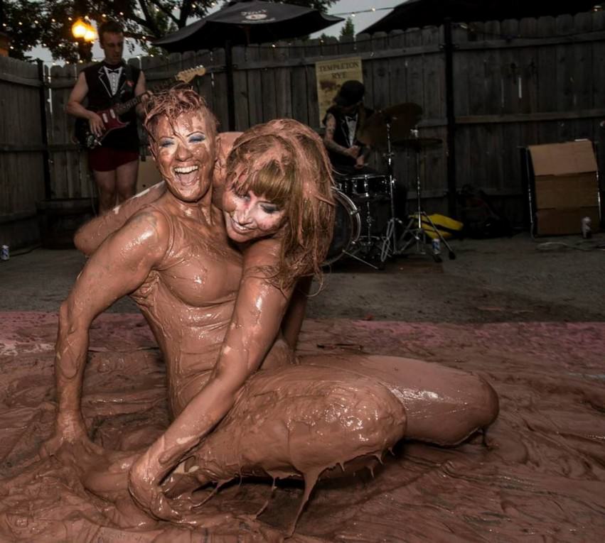 Dirty Dirty Girls