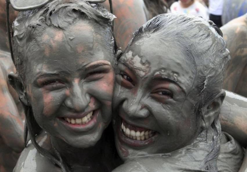 Dirty Dirty Girls