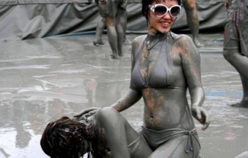 Dirty Dirty Girls