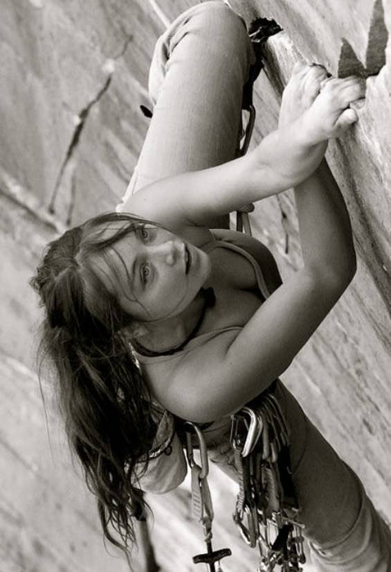 rock climbing girls 2