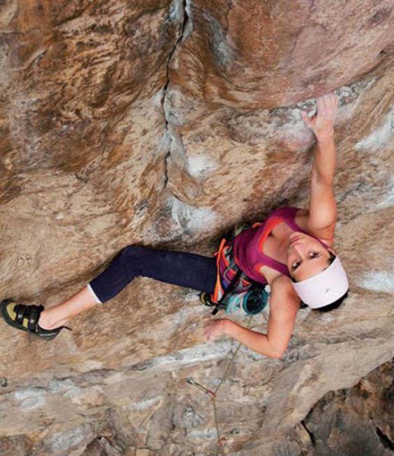 rock climbing girls 4